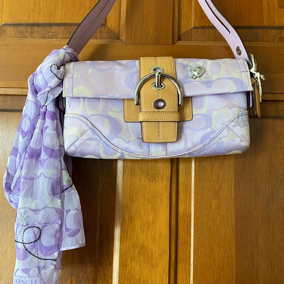 Coach Handbags - Coach limited edition bee purse with scarf